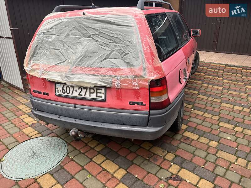Универсал Opel Astra 1992 в Ужгороде