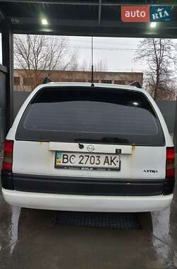 Универсал Opel Astra 1995 в Львове