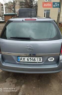 Універсал Opel Astra 2010 в Харкові