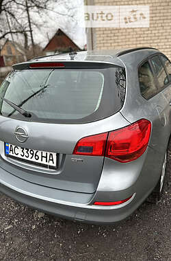 Универсал Opel Astra 2010 в Днепре