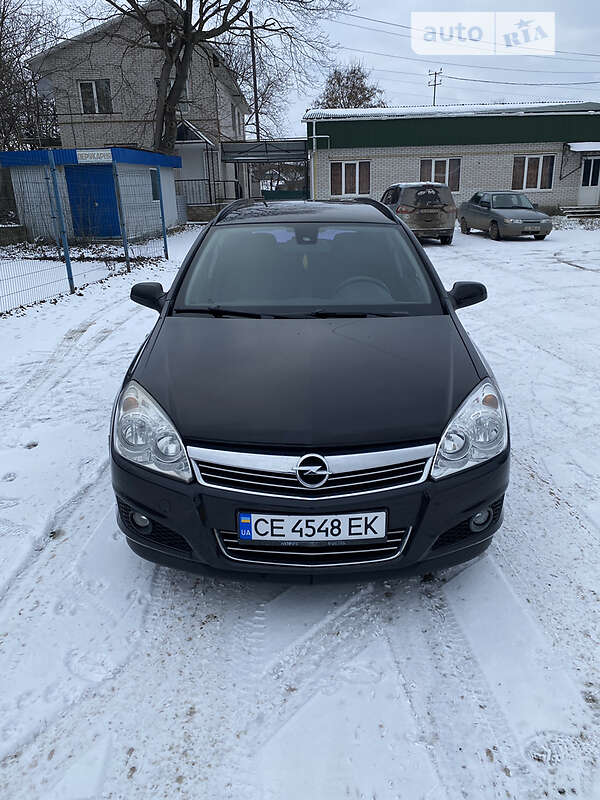 Универсал Opel Astra 2008 в Кельменцах