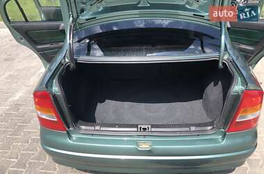 Седан Opel Astra 2008 в 