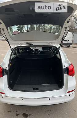 Универсал Opel Astra 2013 в 