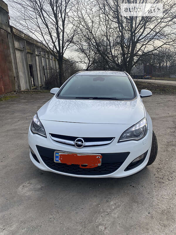Універсал Opel Astra 2015 в Крижополі