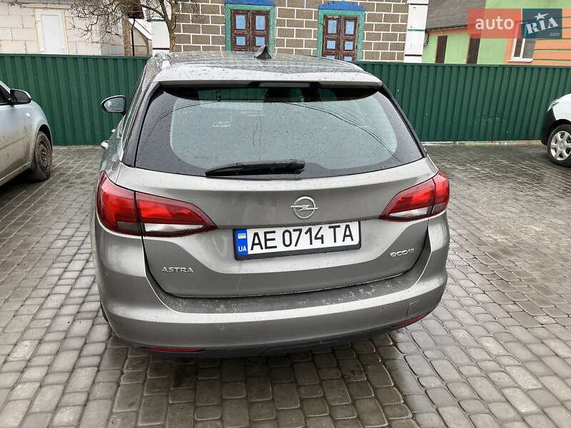 Универсал Opel Astra 2016 в Днепре