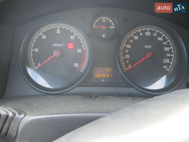 Универсал Opel Astra 2010 в Бориславе