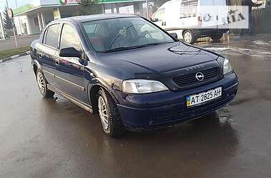 Седан Opel Astra 2000 в Снятині