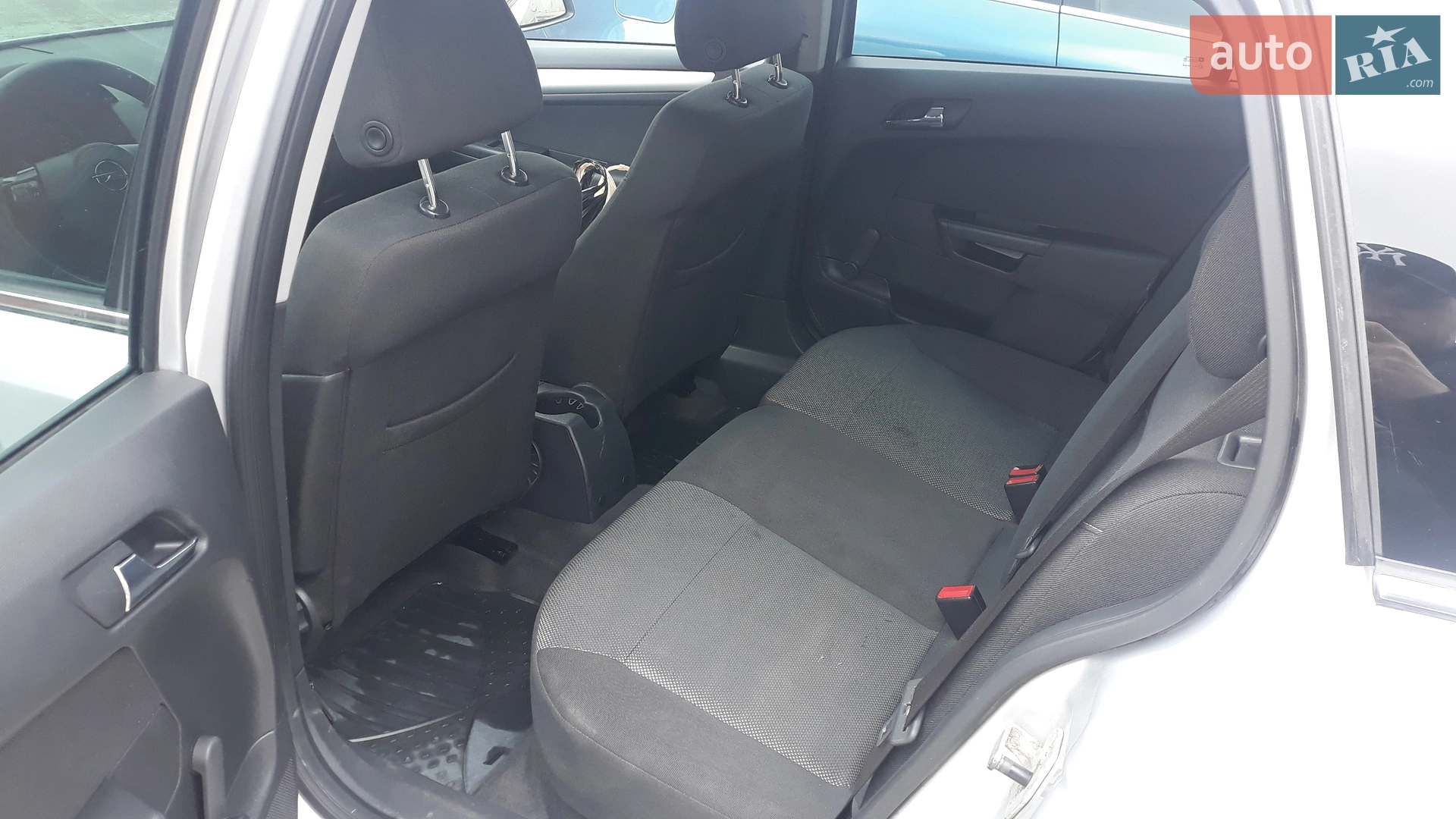 2010 Opel Astra - мініатюра 11