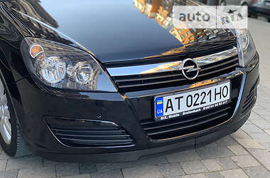 Универсал Opel Astra 2005 в Ивано-Франковске