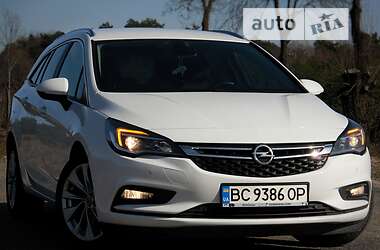 Универсал Opel Astra 2016 в Яворове