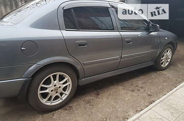 Седан Opel Astra 2008 в Киеве