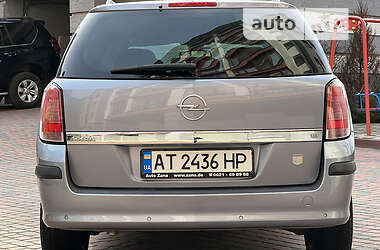Универсал Opel Astra 2005 в Ивано-Франковске