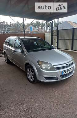 Универсал Opel Astra 2005 в Черкассах