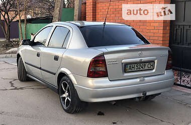 Седан Opel Astra 2007 в Днепре