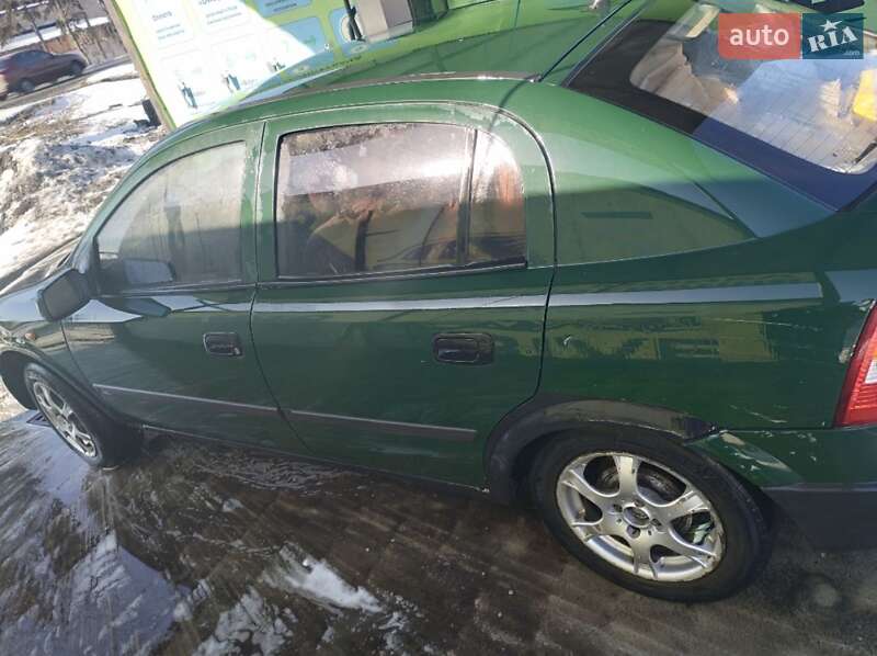 Хэтчбек Opel Astra 1999 в Новомосковске
