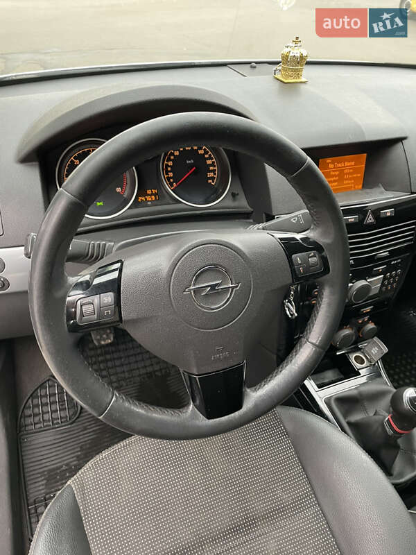 Универсал Opel Astra 2009 в Бахмаче