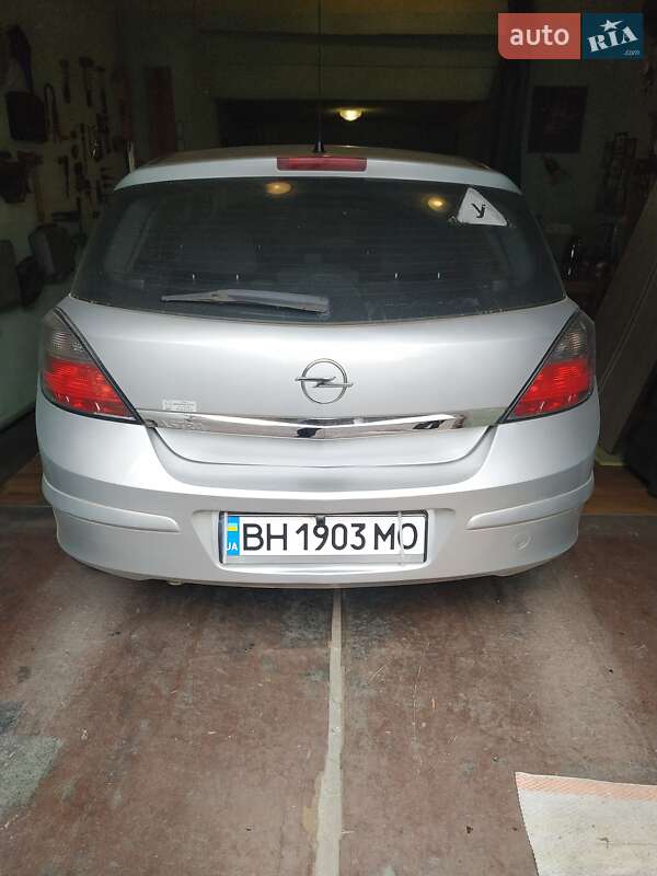 Хэтчбек Opel Astra 2009 в Одессе