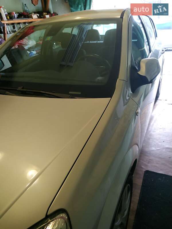 Хэтчбек Opel Astra 2009 в Одессе