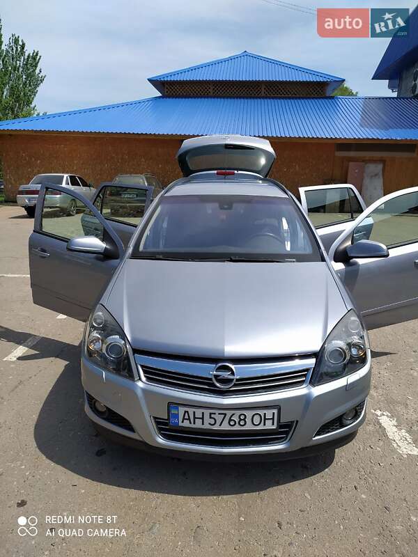 Универсал Opel Astra 2008 в 