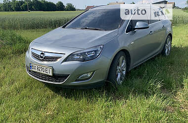 Универсал Opel Astra 2011 в Славуте