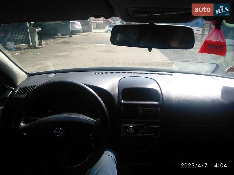 Седан Opel Astra 2006 в Харькове
