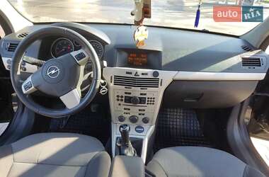 Универсал Opel Astra 2008 в Луцке