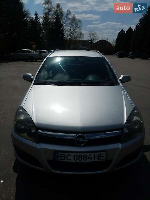 Универсал Opel Astra 2006 в Львове