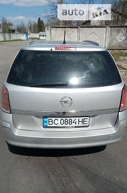 Универсал Opel Astra 2006 в Львове