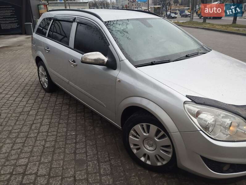 Универсал Opel Astra 2007 в Дрогобыче