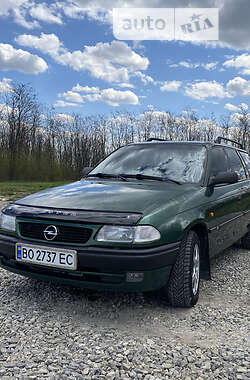 Универсал Opel Astra 1996 в Тернополе