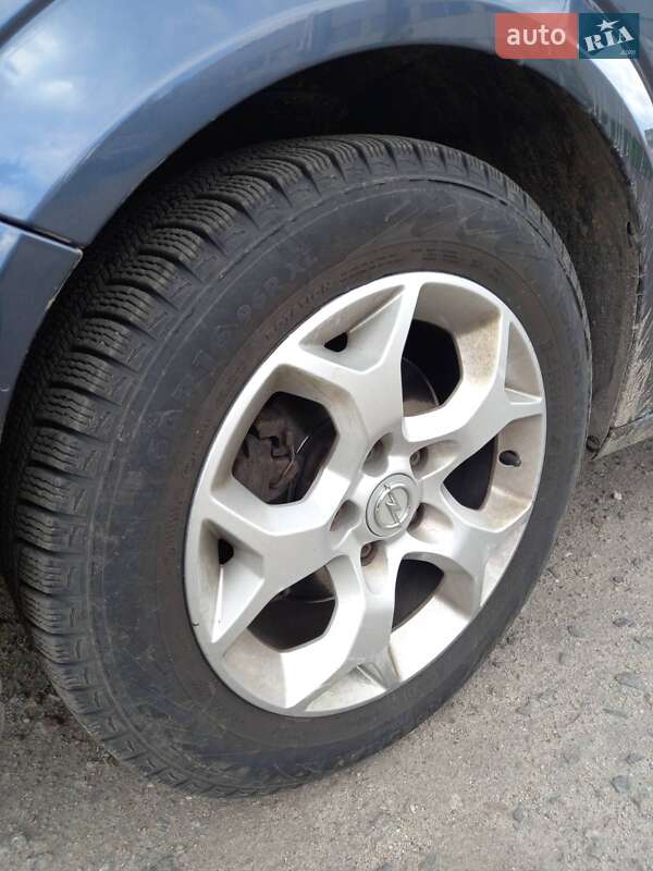 Универсал Opel Astra 2006 в Сумах