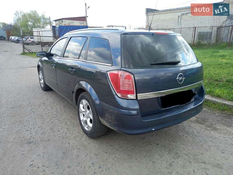 Универсал Opel Astra 2006 в Сумах