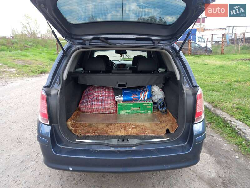 Универсал Opel Astra 2006 в Сумах
