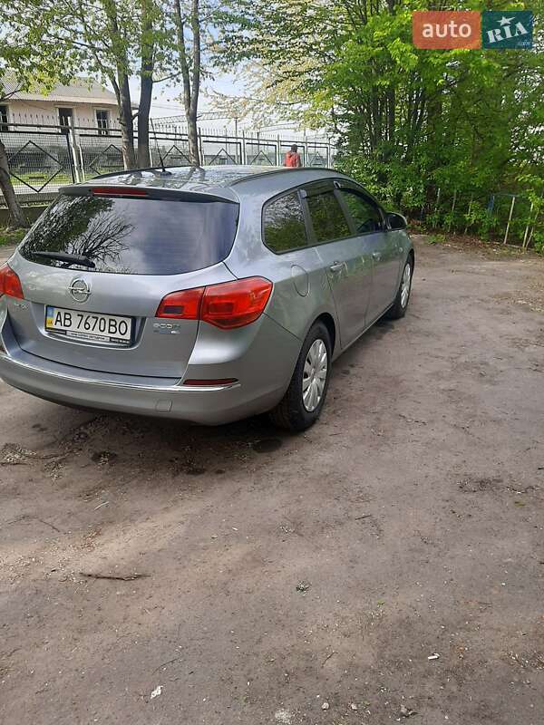 Универсал Opel Astra 2013 в Жмеринке фото 4 Универсал Opel Astra 2013 в Жмеринке