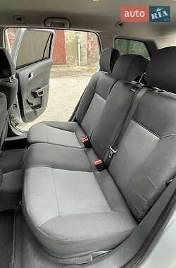 Универсал Opel Astra 2007 в 