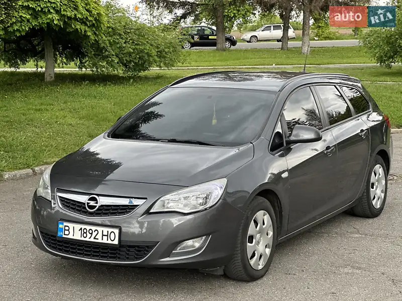 Opel Astra 2012