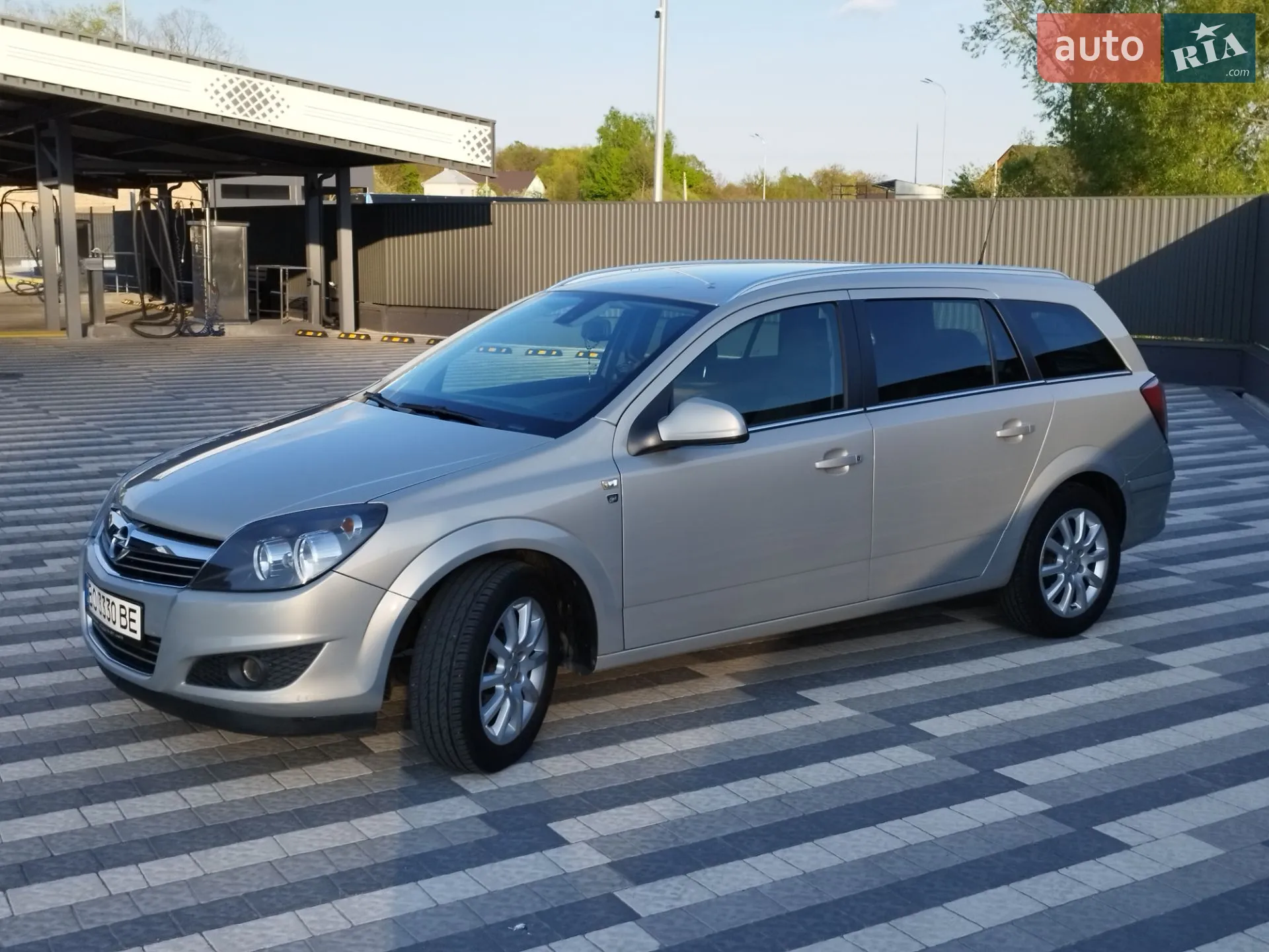 2010 Opel Astra - мініатюра 18