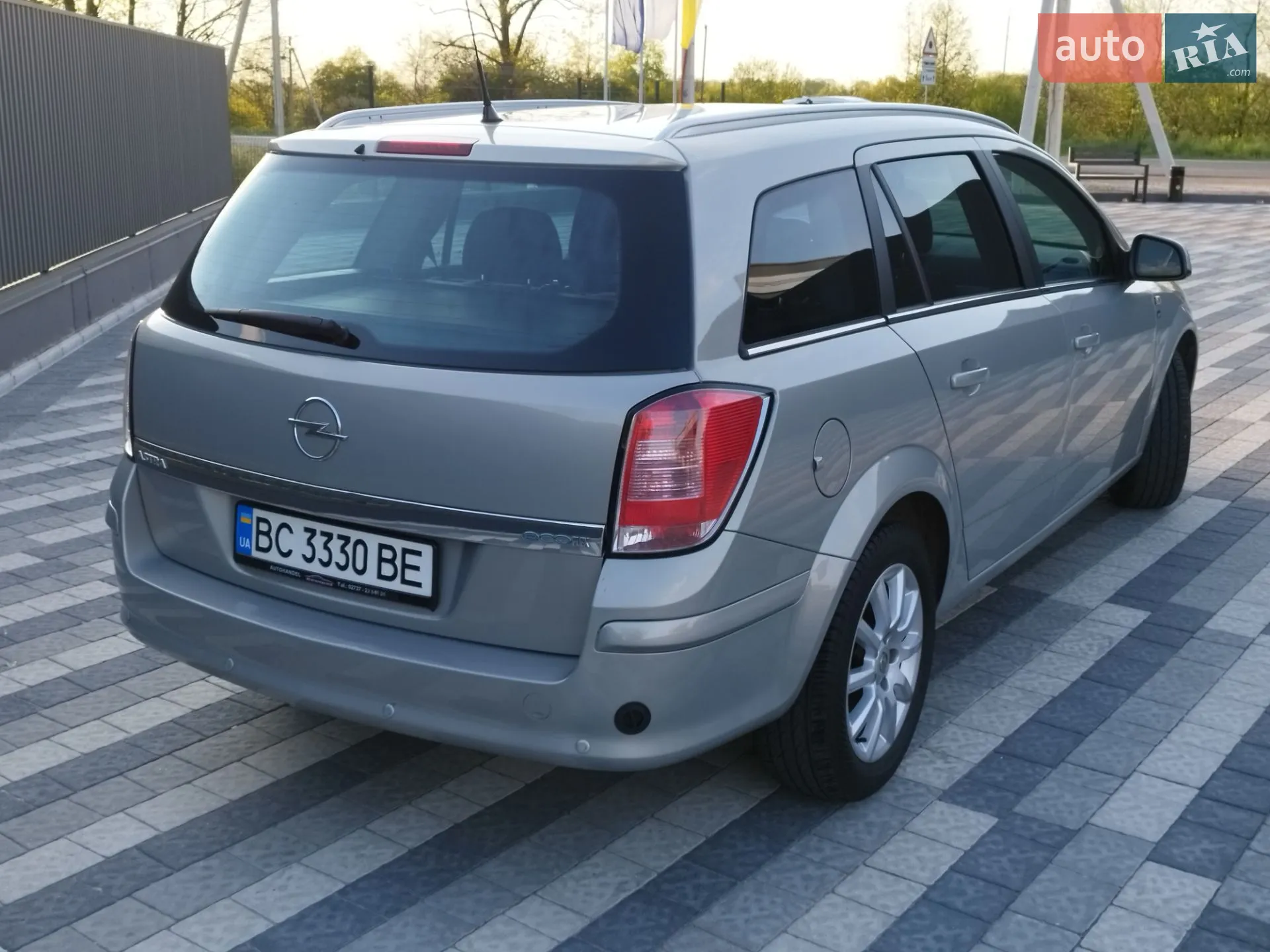 2010 Opel Astra - мініатюра 23