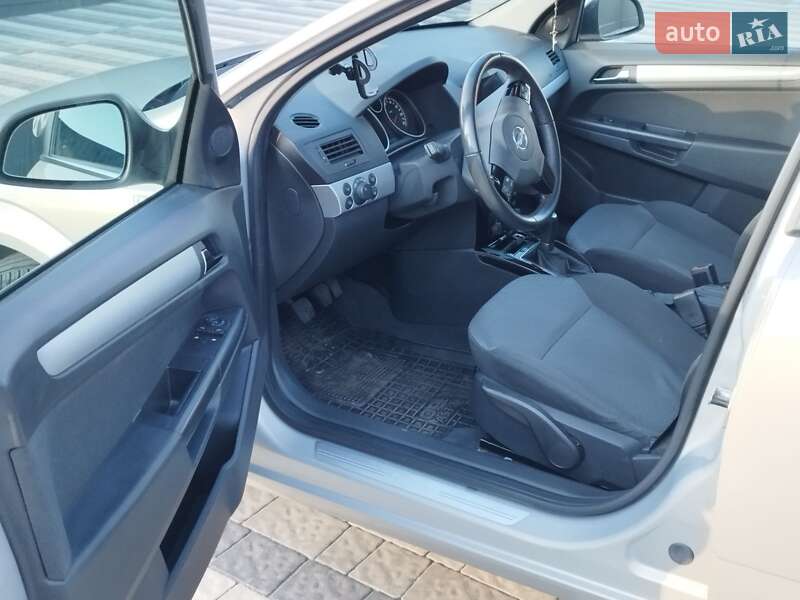 Универсал Opel Astra 2010 в Львове фото 34 Универсал Opel Astra 2010 в Львове