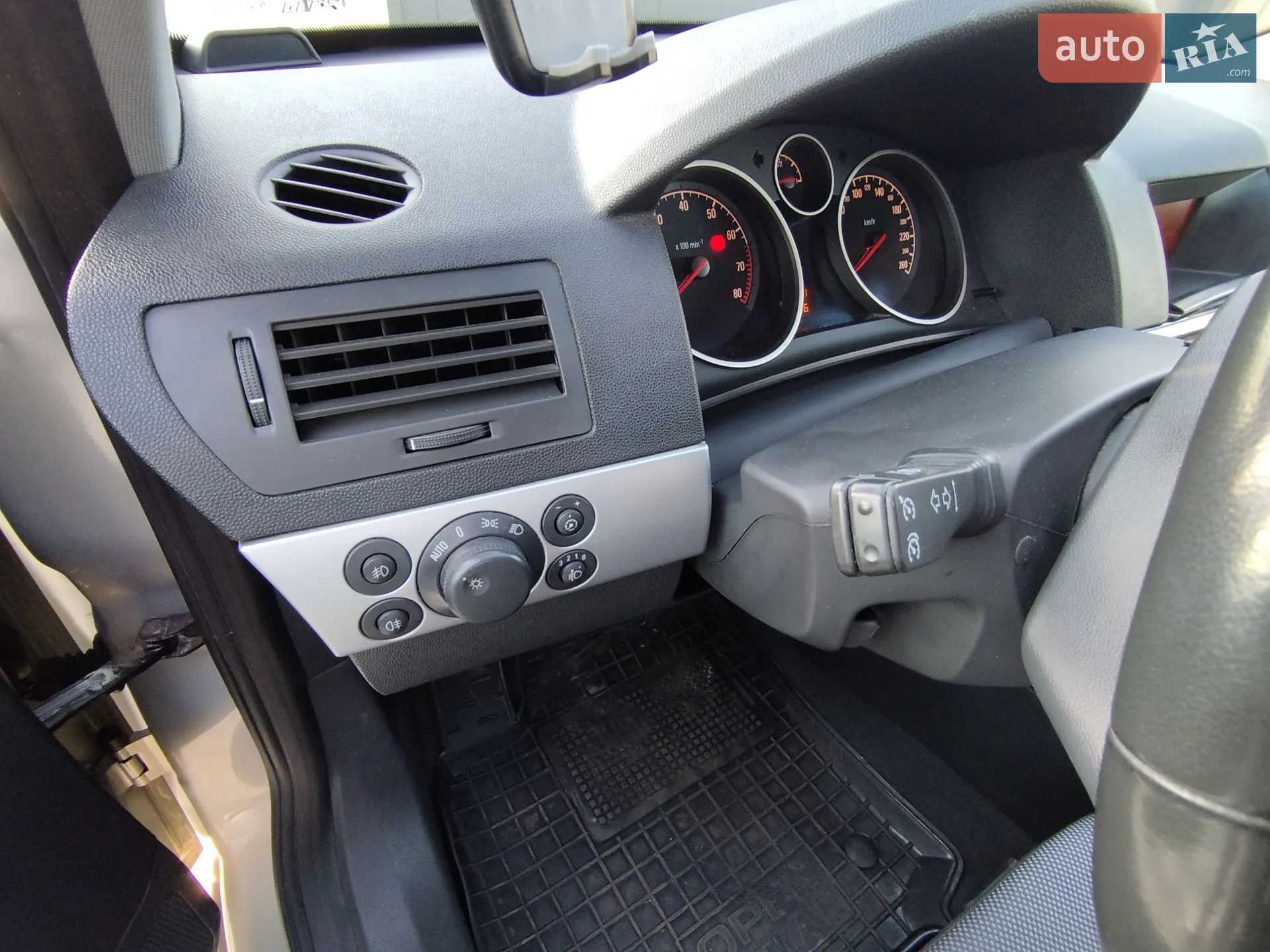 2010 Opel Astra - мініатюра 47