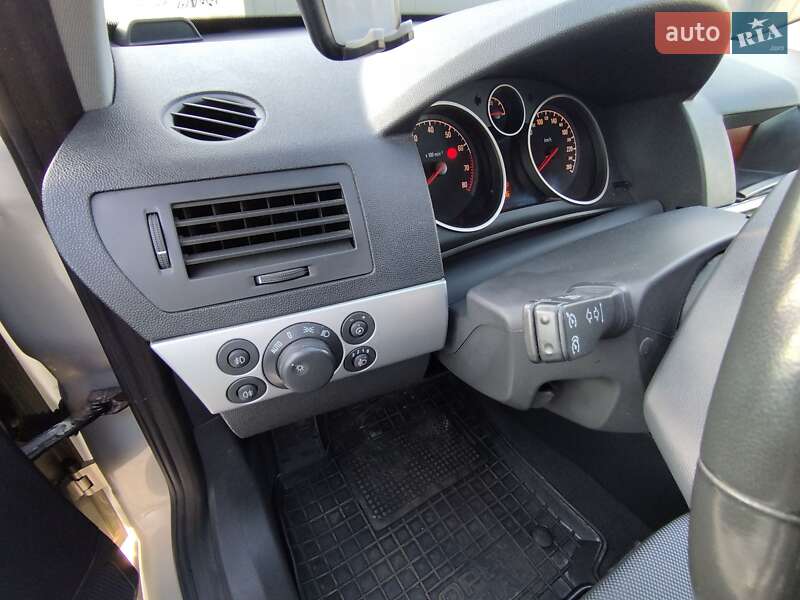 Универсал Opel Astra 2010 в Львове фото 47 Универсал Opel Astra 2010 в Львове