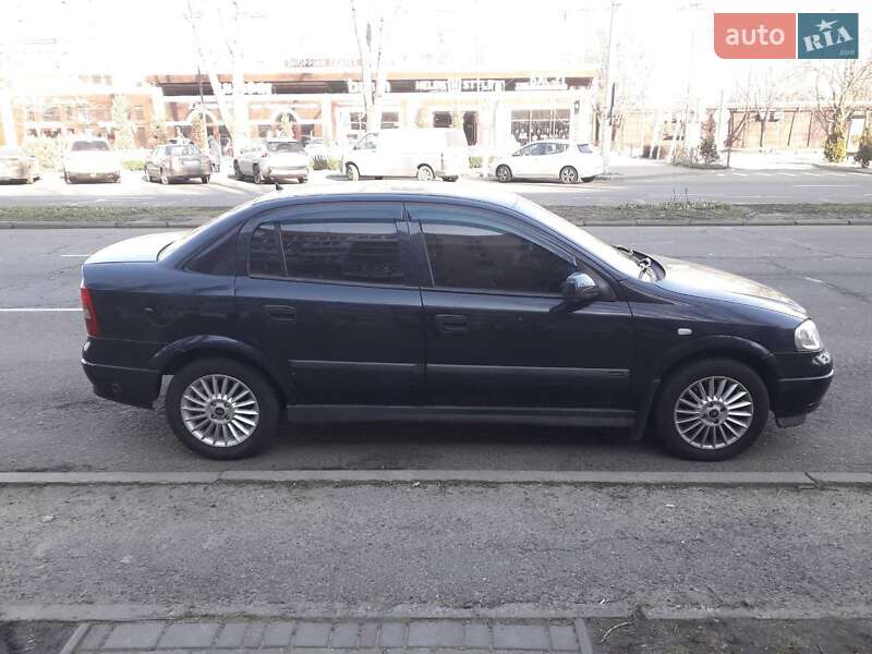 Седан Opel Astra 2003 в Одесі