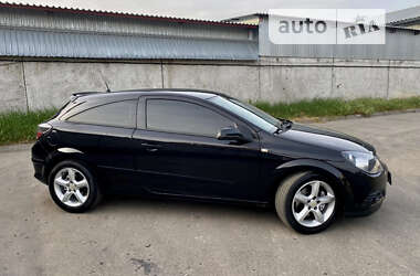 Купе Opel Astra 2006 в Киеве