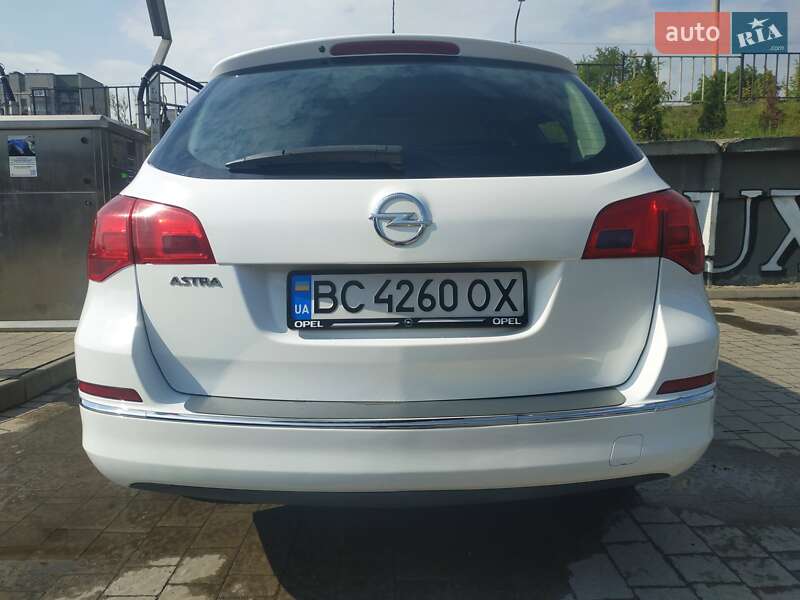 Универсал Opel Astra 2015 в Дрогобыче фото 8 Универсал Opel Astra 2015 в Дрогобыче