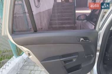 Универсал Opel Astra 2006 в 