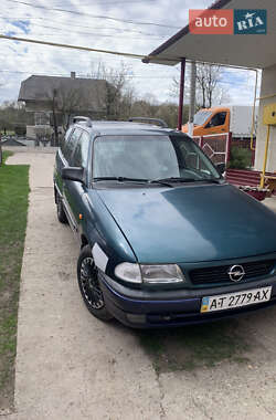 Универсал Opel Astra 1998 в Бучаче