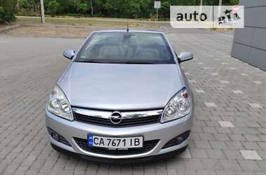 Кабриолет Opel Astra 2008 в Черкассах