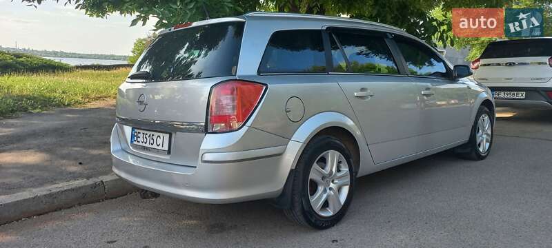 Универсал Opel Astra 2009 в Николаеве