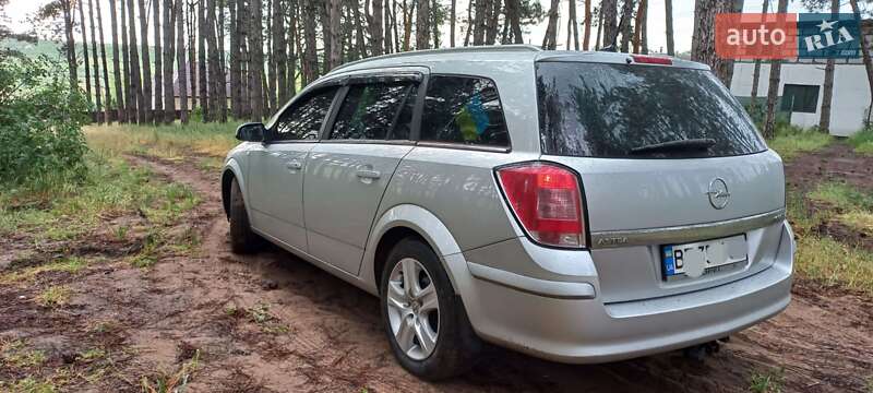 Универсал Opel Astra 2009 в Николаеве