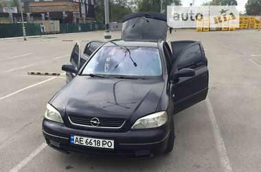 Хетчбек Opel Astra 2003 в Дніпрі